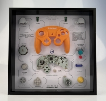 Nintendo Gamecube Controller, rámeček s rozebraným ovladačem